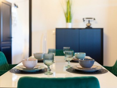 Apartment Two Bedroom Apartment with Terrace and Sea View - Features photo 17