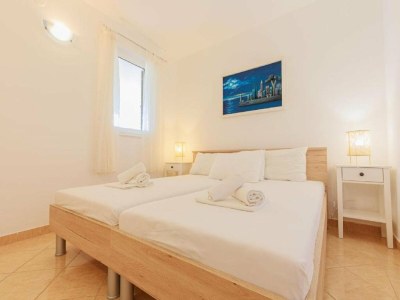 Apartment Lumbarda Resort Apartments - Comfort One Bedroom Apartment  G1 - Features photo 16