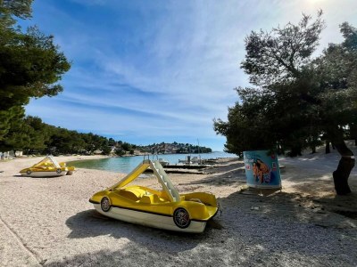 caravan Two Bedroom Mobile Home with Terrace and Sea View - Outdoor photo 10