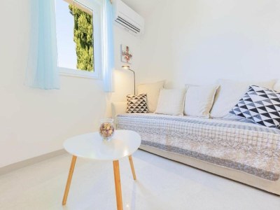 Apartment Lumbarda Resort Apartments - Superior One bedroom Apartment H6 - Features photo 10