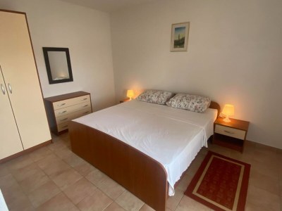 Apartment Apartments Danijela & Vlado - Three Bedroom Apartment With Balcony and Garden View - Features photo 19