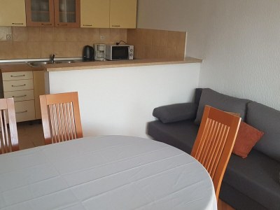 Apartment Apartments Danijela & Vlado - Three Bedroom Apartment With Balcony and Garden View - Features photo 22