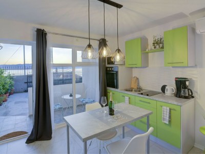 Apartment Studio Apartment with Terrace Leona - Apartment