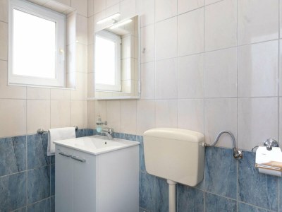 Apartment Two Bedroom Apartment with Balcony and Pool - Features photo 6