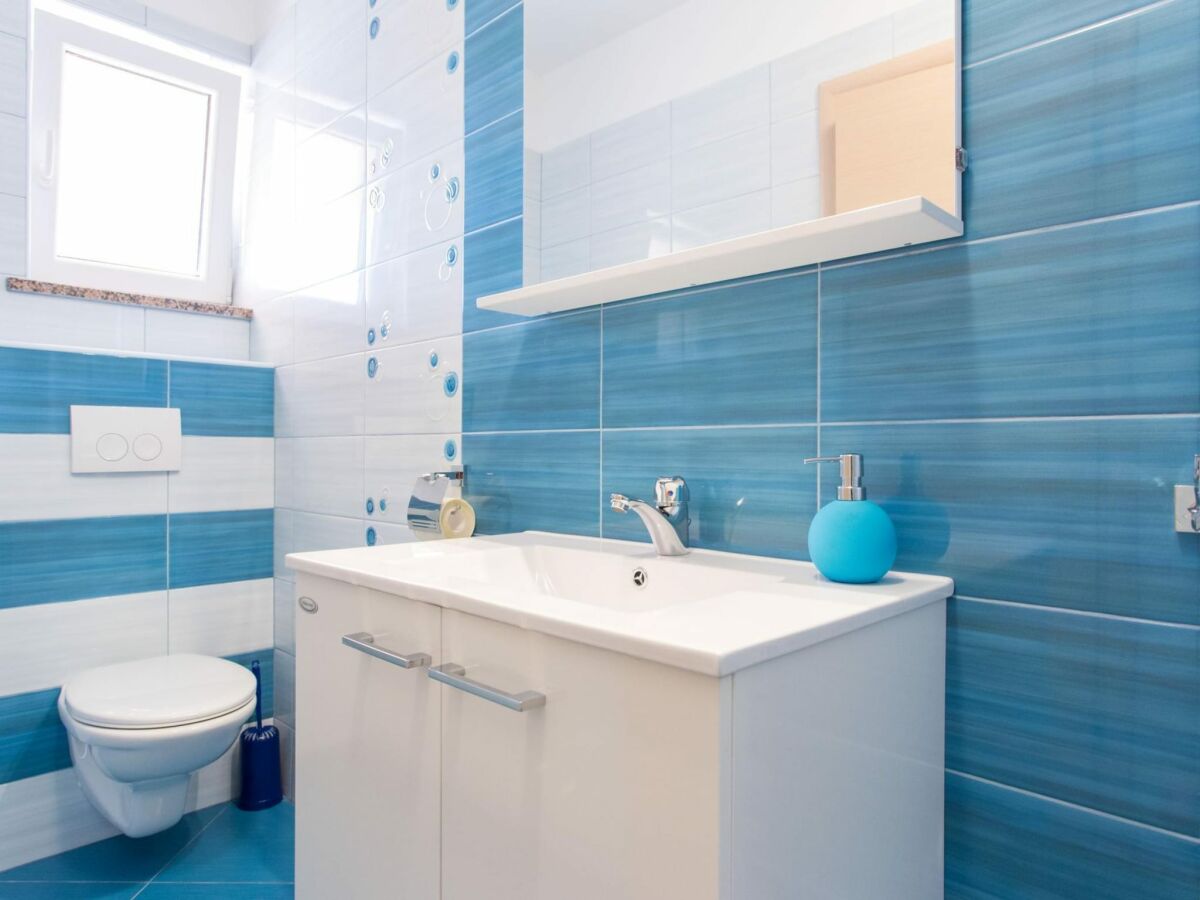 Apartment Standard Two Bedroom Apartment with Balcony and Pool - Features photo 4