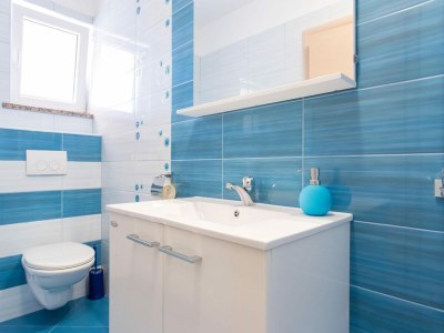 Apartment Standard Two Bedroom Apartment with Balcony and Pool - Features photo 4