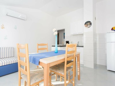 Apartment Standard Two Bedroom Apartment with Balcony and Pool - Features photo 9