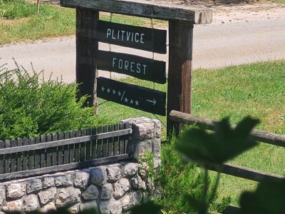 Apartment Apartments Plitvice forest - Two Bedroom Apartment with Terrace - Outdoor photo 6