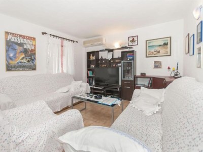 Apartment Apartment MAKS - 2 Bedroom - Features photo 16