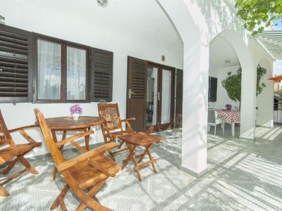 Apartment Apartment MAKS - 2 Bedroom - Features photo 17