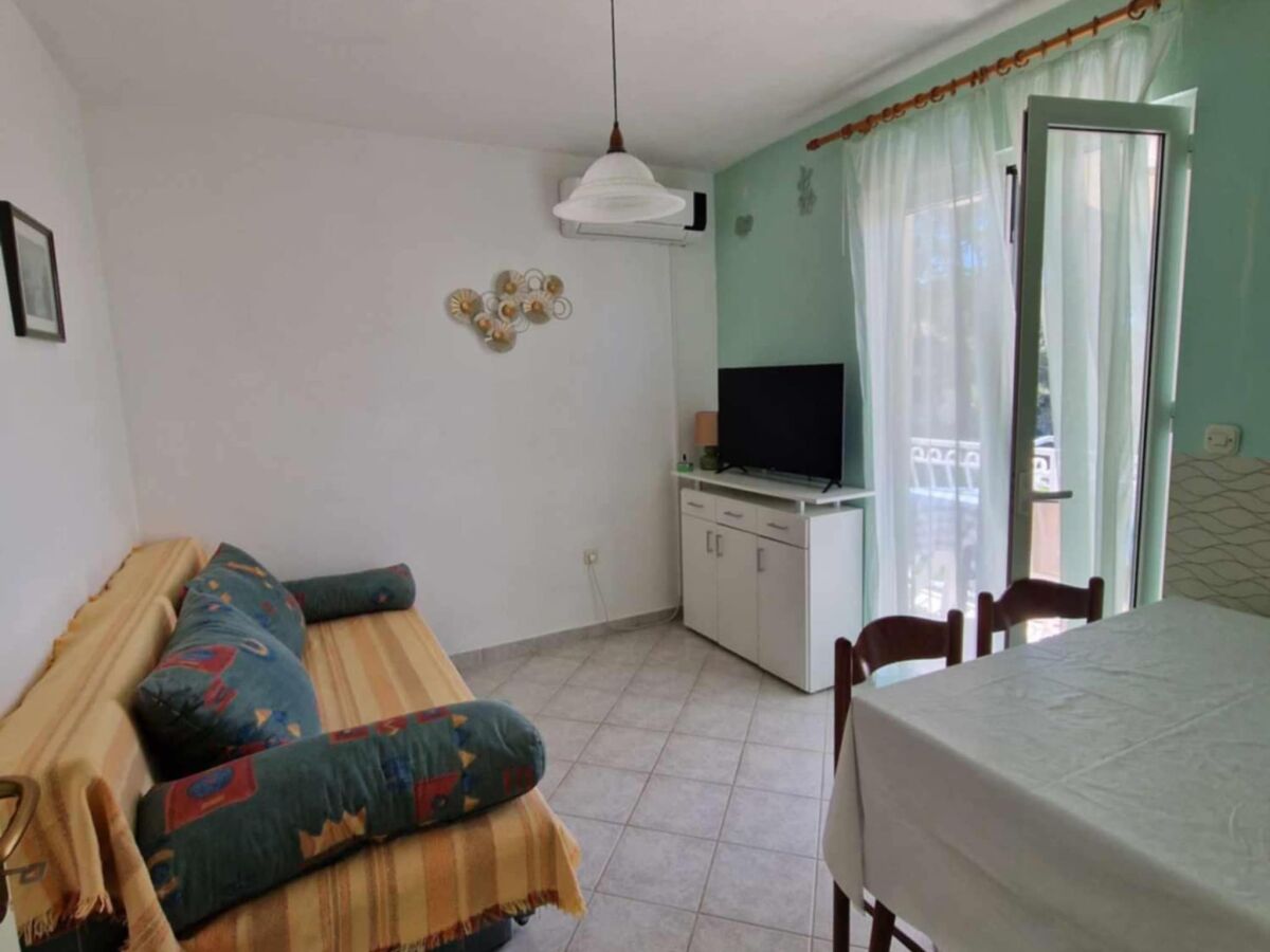 Apartment Apartments Dana - One Bedroom Apartment 2 - Features photo 3