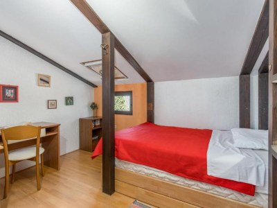 Apartment Apartment Villa Mirna - Three Bedroom Apartment with Balcony and Sea View - Features photo 10