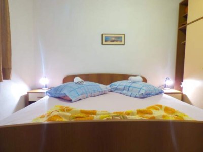 Apartment Beachfront Apartments Plaža - One Bedroom Apartment A3 - Features photo 4