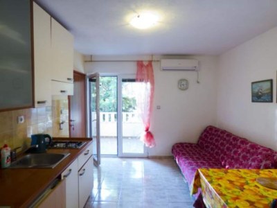 Apartment Beachfront Apartments Plaža - One Bedroom Apartment A3 - Features photo 6