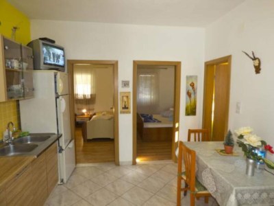 Apartment Beachfront Apartments Plaža - Two Bedroom Apartment A4 - Features photo 4