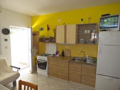 Apartment Beachfront Apartments Plaža - Two Bedroom Apartment A4 - Features photo 7