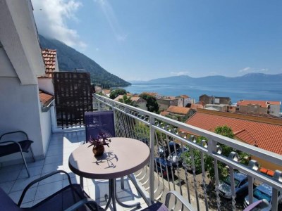 Apartment Two Bedroom Apartment with Terrace and Sea View 5 Lora - Outdoor photo 8