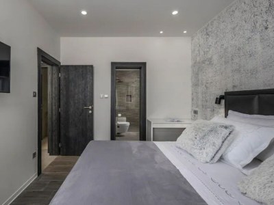 Villa Villa Stipea - Four Bedroom Villa with Swimming Pool - Features photo 18