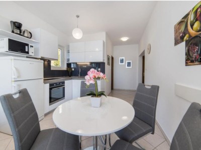 Apartment Apartments Tafra - One Bedroom Apartment - Features photo 8