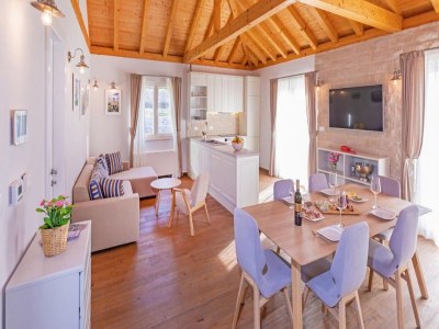 Villa Villa Ivić-Two Bedroom Villa with Swimming Pool - Features photo 26