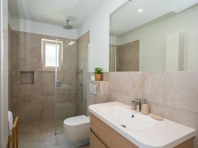 Villa Villa Ivić-Two Bedroom Villa with Swimming Pool - Features photo 34