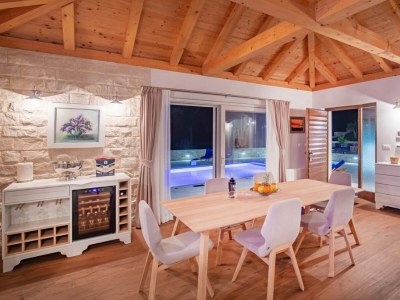 Villa Villa Ivić-Two Bedroom Villa with Swimming Pool - Features photo 62