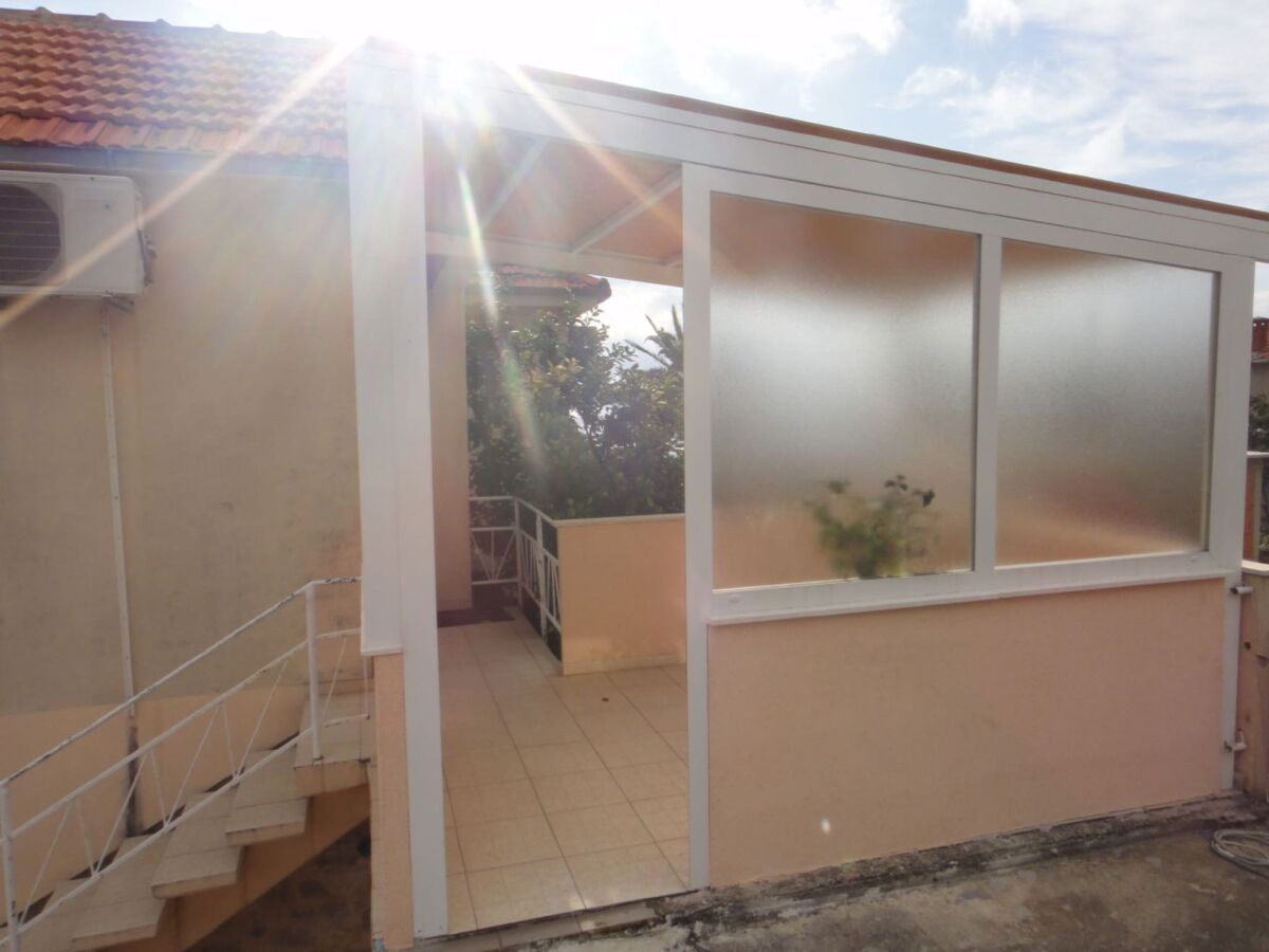 Apartment Seafront Apartments Pretner -  Studio Apartment with Terrace