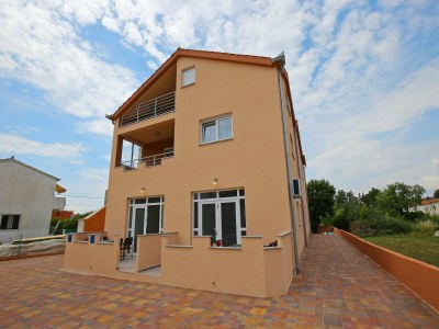 Apartment Apartments Kapetan -  Standard Studio Apartment with Terrace - Outdoor photo 6