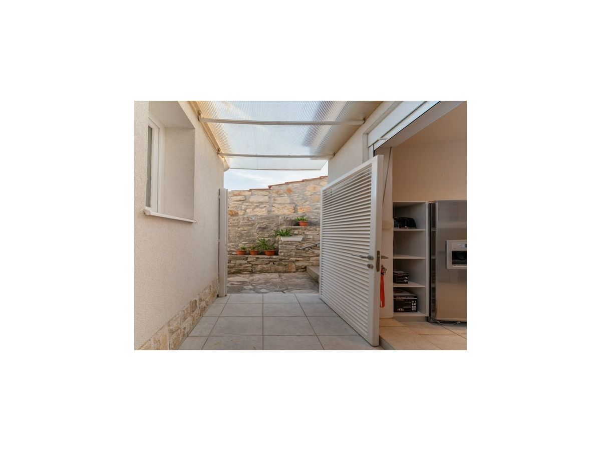 Holiday house Holiday Home Lea - Three Bedroom Holiday Home with Terrace and Sea View - Outdoor photo 3