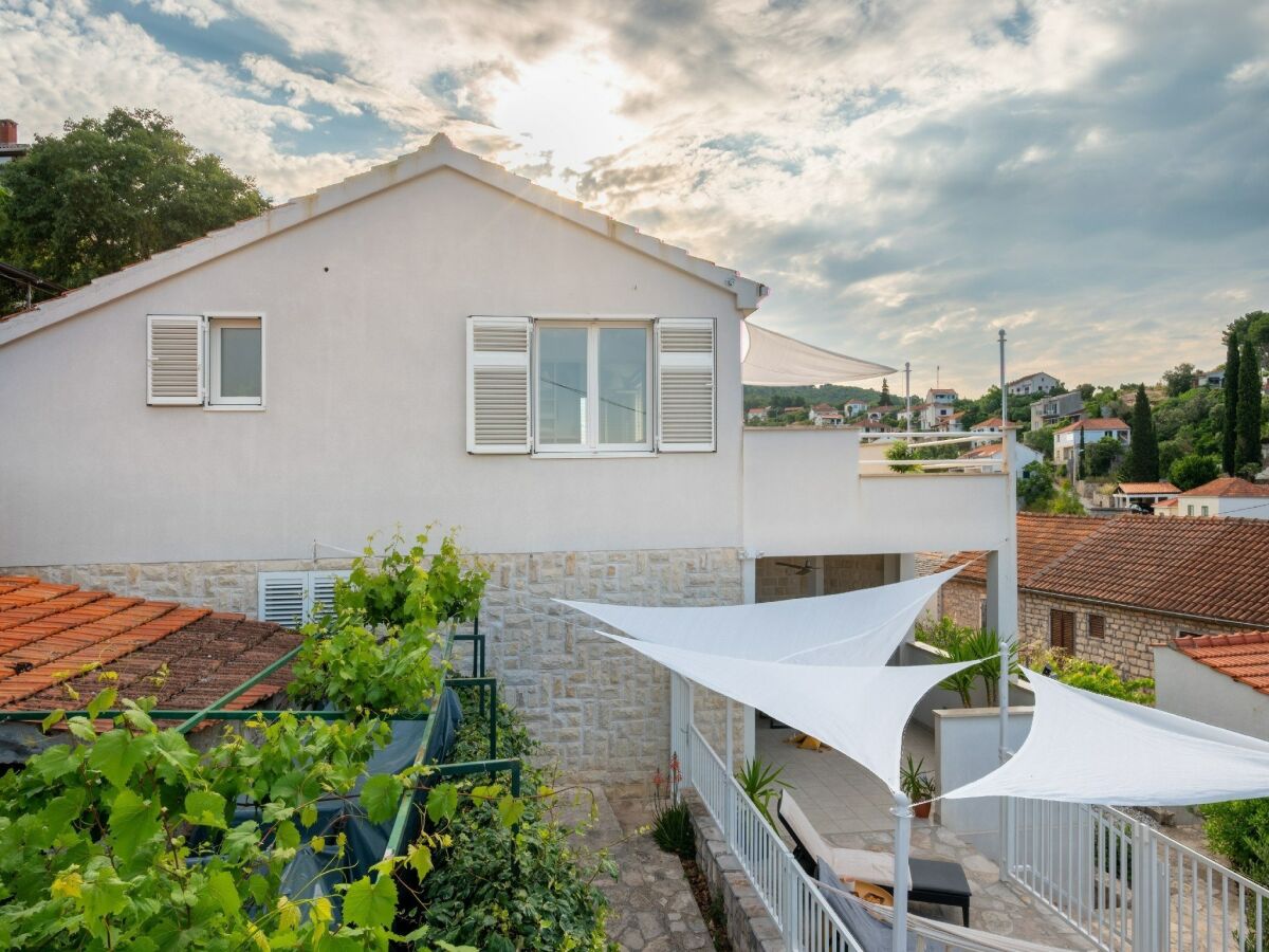 Holiday house Holiday Home Lea - Three Bedroom Holiday Home with Terrace and Sea View - Outdoor photo 4