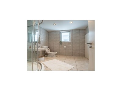 Holiday house Holiday Home Lea - Three Bedroom Holiday Home with Terrace and Sea View - Features photo 29