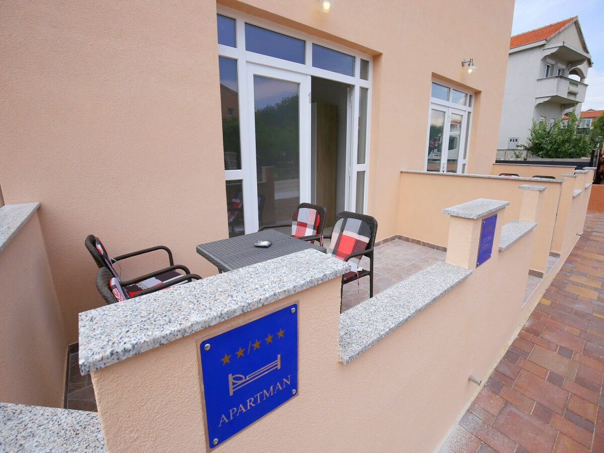 Apartment Apartments Kapetan - Comfort Studio Apartment with Terrace - Outdoor photo 5