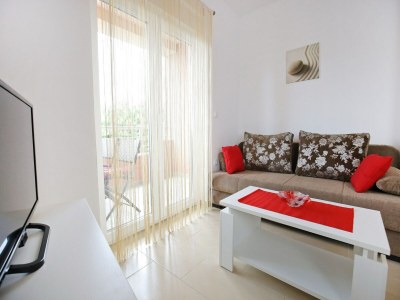 Apartment Apartments Kapetan - Comfort Studio Apartment with Terrace - Features photo 12
