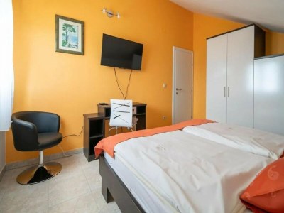 Villa Villa Jelena - Five Bedroom Villa with Swimming pool - Features photo 17