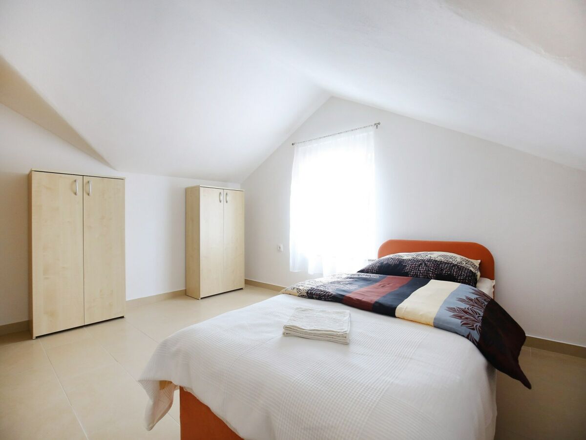 Apartment Apartments Kapetan - Two Bedroom Apartment with Terrace - Outdoor photo 4