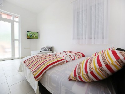 Apartment Apartments Kapetan - Two Bedroom Apartment with Terrace - Outdoor photo 72