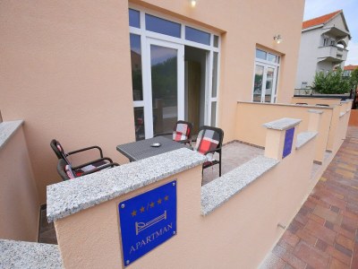 Apartment Apartments Kapetan - Two Bedroom Apartment with Terrace - Outdoor photo 86