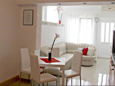 Apartment Sea View Apartments Lendic Podgora - Comfort Studio Apartment with  Balcony and Sea View - Features photo 6