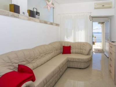 Apartment Sea View Apartments Lendic Podgora - Comfort Studio Apartment with  Balcony and Sea View - Features photo 9
