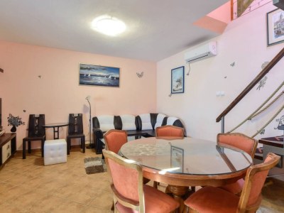 Holiday house Peaceful Island Haven with Pool, BBQ & Games Area - Four Bedroom Holiday Home - Features photo 14