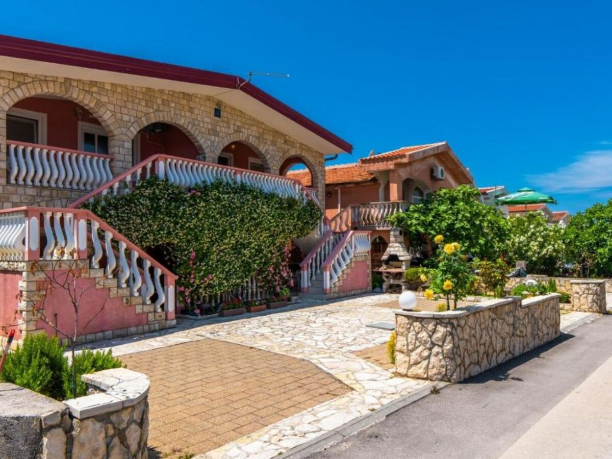 Apartment Leček Cozy Apartments - Two Bedroom 4