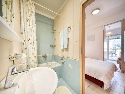 Apartment Apartments Gracin - One Bedroom Apartment with Terrace (A1) - Features photo 20