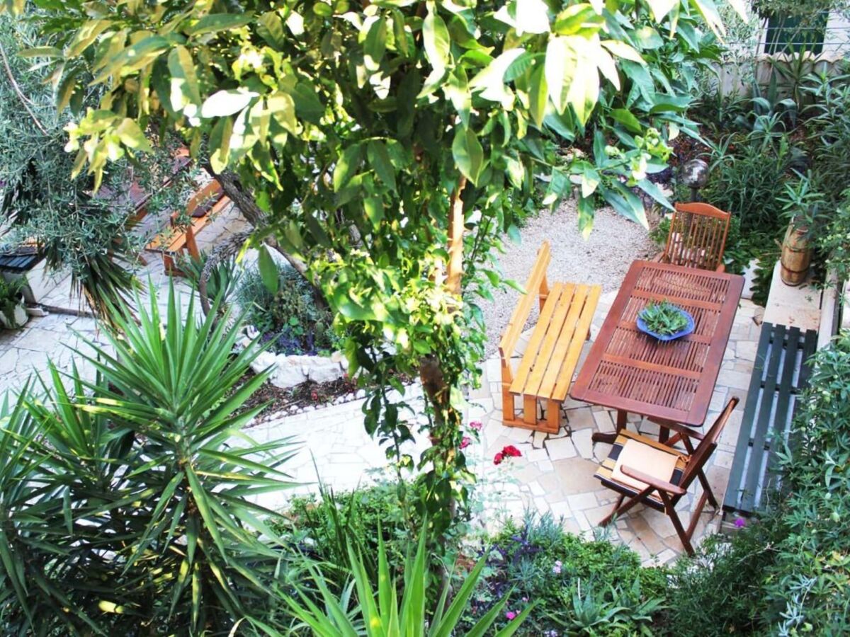 Apartment Apartments Antonio - One Bedroom Apartment with Terrace (Apartment C) - Outdoor photo 4