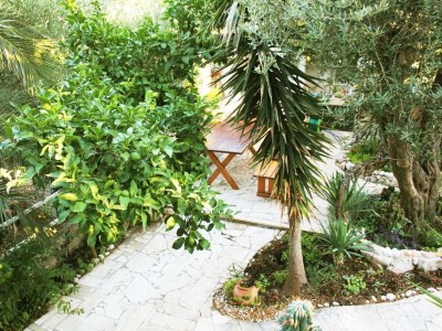 Apartment Apartments Antonio - One Bedroom Apartment with Terrace (Apartment C) - Outdoor photo 8