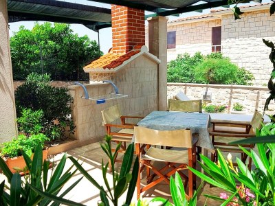 Apartment Apartments Gracin - Premium One Bedroom Apartment with Terrace (A3) - Outdoor photo 23