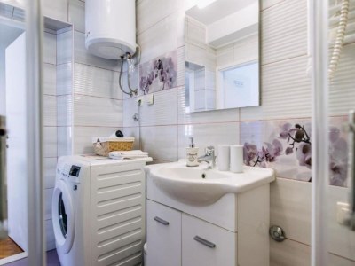 Apartment One Bedroom Apartment with Terrace - Features photo 6