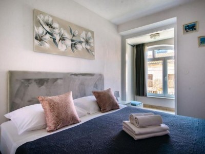 Apartment One Bedroom Apartment with Terrace - Features photo 7