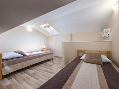 Apartment Apartments Nmn - Studio Apartment with Balcony 2 - Features photo 17