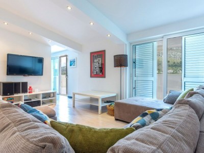 Villa Serene Rural Villa with Pool, Sun Deck, and Children's Play Area - Five Bedroom Villa - Features photo 6