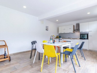 Villa Serene Rural Villa with Pool, Sun Deck, and Children's Play Area - Five Bedroom Villa - Features photo 13